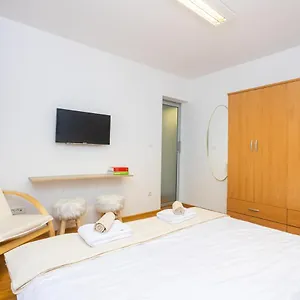 Bella Vista - Cozy With Easy Check-in And Free Parking Apartamento